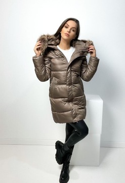 КОРОЛЕВСКОЕ ЗИМНЕЕ ПАЛЬТО С КАПЮШОНОМ И МЕХОМ L/40