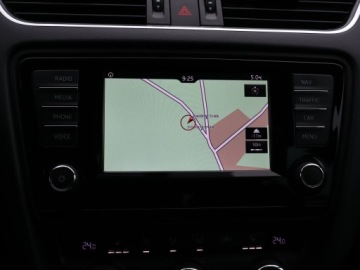 Skoda Octavia III Kombi 2.0 TDI CR DPF 150KM 2015 Skoda Octavia 2.0 TDI, DSG, Xenon, Bi-Xenon, zdjęcie 12