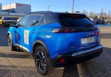 Peugeot 2008 II SUV 1.2 PureTech 100KM 2023 Peugeot 2008 1.2 100KM Allure Pack M6 Salon PL FV23 1.2 Benzyna 100KM, zdjęcie 4