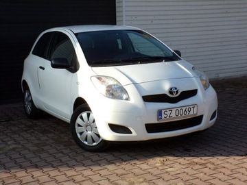 Toyota Yaris II Hatchback 5d 1.0 VVT-i 69KM 2010 Toyota Yaris Klimatyzacja / Elektryka / Gwarancja, zdjęcie 3