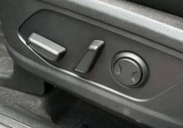 Kia Sorento IV SUV HEV 1.6 T-GDI 230KM 2022 Kia Sorento L Hybryda 230KM 7 osobowy, ACC, Kamera, GPS, Podgrzewana kiero, zdjęcie 32