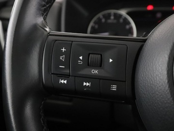 Nissan Qashqai III Crossover 1.3 DIG-T MHEV 140KM 2022 Nissan Qashqai mHEV panorama ACC klima-auto, zdjęcie 28