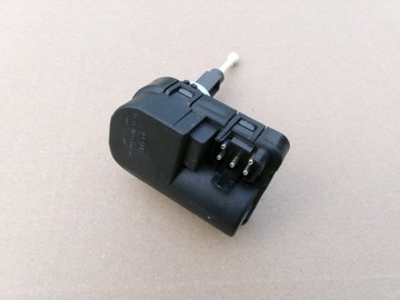 MOTOREK REGULACE SVĚTLA XENON MERCEDES W210 FACELIFT 99-02