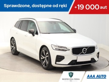 Volvo V60 II  Kombi 2.0 T4 190KM 2020 Volvo V60 T4 2.0, Salon Polska, Serwis ASO