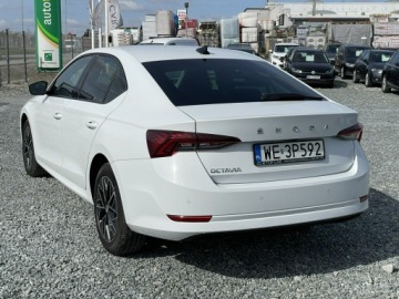 Skoda Octavia IV Liftback 2.0 TDI 150KM 2021 Škoda Octavia Skoda Octavia 2.0TDi 150KM 2021, zdjęcie 7