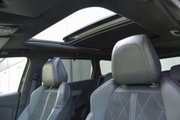 Peugeot 5008 II Crossover 2.0 BlueHDI 180KM 2017 Peugeot 5008 2.0 Diesel 180KM, zdjęcie 20