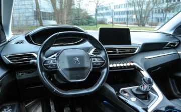 Peugeot 3008 II Crossover 1.2 PureTech 130KM 2017 Peugeot 3008 Bezwypadkowy 1.2 Benzyna 130KM, zdjęcie 8