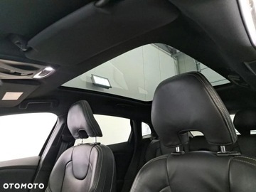 Volvo V40 II Hatchback Facelifting 1.5 T3 152KM 2019 Volvo V40 II 1.5 T3 R-Design automat, bogate wyposażenie, gwarancja, zdjęcie 18