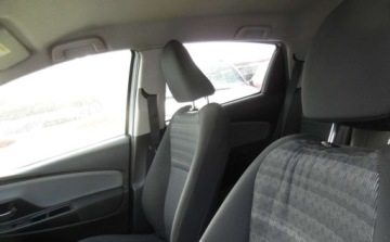 Toyota Yaris III 2016 Toyota Yaris 2016r, 1.3 Benzyna LPG, Uszkodzona. Poobijana. Jezdzi. 1.3, zdjęcie 7