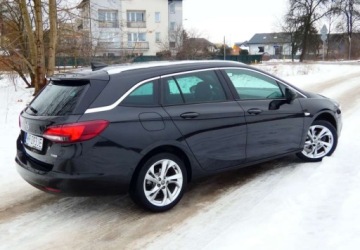 Opel Astra J GTC 1.4 Turbo ECOTEC 140KM 2016 Opel Astra Opel Astra 1.4 Turbo 1.4 Benzyna 140KM, zdjęcie 5
