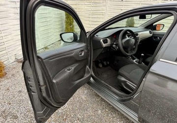 Citroen C-Elysee II Sedan 1.6 VTi 115KM 2016 Citroen C-Elysee Citroen C-Elysee 1.6 VTi Seduction EU6 1.6 Benzyna, zdjęcie 6