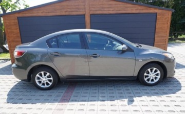 Mazda 3 II Sedan Facelifting 1.6 MZR 105KM 2013 Mazda 3 Bezwypadkowa Serwisowana 1-Wlasciciel Navi Kliamtronik Alufelgi, zdjęcie 3