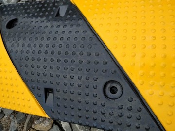 Кабельный пандус, крышка, защитный порог кабеля