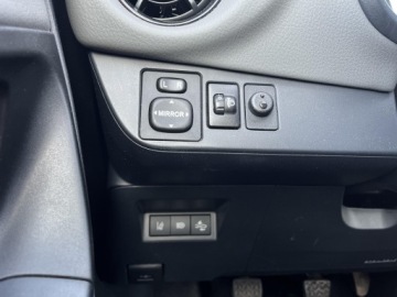 Toyota Yaris III Hatchback 5d Facelifting 2017 1.5 Dual VVT-iE 111KM 2020 Toyota Yaris 1.5 Premium III (2011-2019) 1.5 Premi, zdjęcie 21