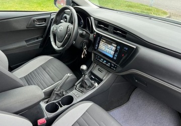 Toyota Auris II Touring Sports Facelifting 1.2 D-4T 116KM 2016 Toyota Auris Swiezo sprowadzony z Niemiec Zarejestrowany Ubezpieczony, zdjęcie 21