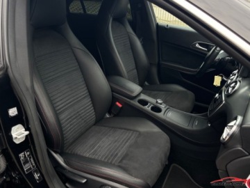 Mercedes CLA C117 Coupe 1.6 200 156KM 2014 Mercedes-Benz CLA AMG Navi Parkdistance Led Xenon Automat 1.6 Benzyna 156KM, zdjęcie 22