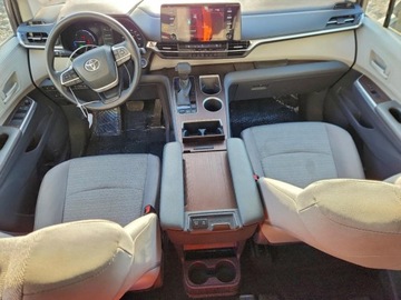 Toyota Sienna III 2021 Toyota Sienna Le 2021 2.5 Hybryda 245KM, zdjęcie 9