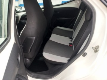 Toyota Aygo II Hatchback 5d 1.0 VVT-i 69KM 2016 TOYOTA AYGO (_B4_) 1.0 (KGB40_) 69 KM, zdjęcie 11