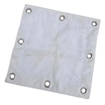 Мешок с песком на стене, кикбоксинг с крыльями