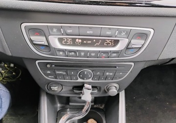 Renault Megane III Hatchback 1.5 dCi FAP 90KM 2011 Renault Megane 2011r, 1.5DCI VAN, Lekko uszkodzony tyl. Jezdzi. 1.5 90KM, zdjęcie 14