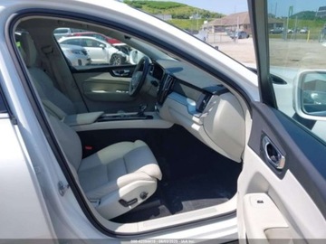 Volvo XC60 II 2019 Volvo XC 60 2019 VOLVO XC60 T6 MOMENTUM 2.0 Benzyna 316KM, zdjęcie 13