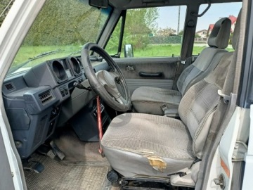 Mitsubishi Pajero I 1988 Mitsubishi Pajero 2.5TD 84km 88r 4x4 7 os, zdjęcie 4