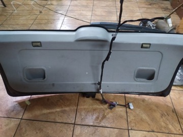 BOCZEK TAPICERKA KLAPY TYŁ KIA CERATO 1.5CRDI 05'