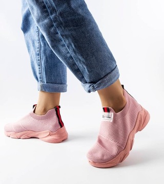 Różowe sneakersy z elastyczna cholewką 23640 38