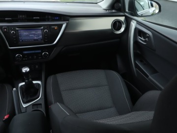 Toyota Auris II Hatchback 5d Valvematic 130 132KM 2014 Toyota Auris 1.6 Valvematic, Salon Polska, Navi, zdjęcie 7