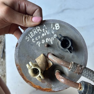 SENZOR ÚROVNI PALIVA FORD SIERRA 1.8