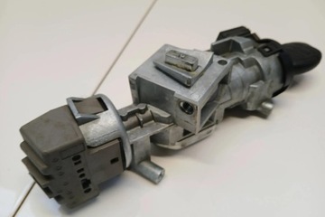 SPÍNACÍ SKŘÍŇKA FORD MONDEO IV SEDAN (BA7) D7520013 1.8L DIESEL 2008