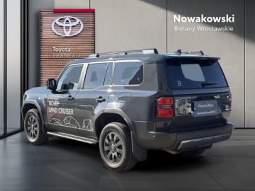 Toyota Land Cruiser VII Terenowy 5d 2.8 D-4D 204KM 2024 Toyota Land Cruiser LC 2.8 D-4D Invincible VII (20, zdjęcie 1