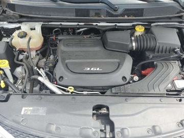 Chrysler Pacifica II 2018 Chrysler Pacifica Touring L 2018 3.6l 3.6 Benzyna 287KM, zdjęcie 6