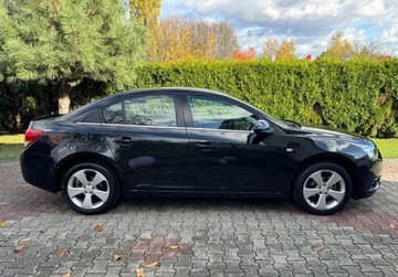 Chevrolet Cruze Sedan 1.8 16V DOHC 141KM 2011 Chevrolet Cruze 1,8 141KM Climatronic PDC Bezwypadkowy Serwis ASO 1.8, zdjęcie 5