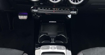 Mercedes Klasa A W177/V177 Hatchback Facelifting 1.3 200 163KM 2024 Mercedes-Benz Klasa A Salon PL Od Dealera AMG Line Kamera Czujniki MBUX An, zdjęcie 17