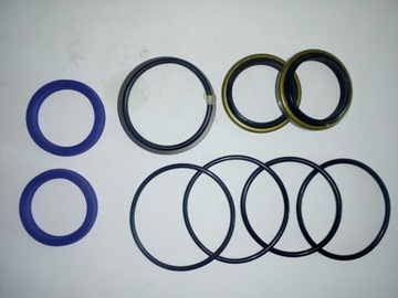 Zestaw Uszczelek Cylindra Kierowania HC,CPCD 2.5 R