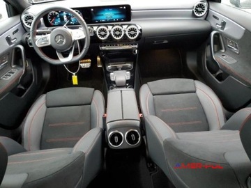 Mercedes Klasa A W177/V177 2022 Mercedes-Benz Klasa A 2022 r., 2,0L A 220 4 MATIC 2.0 Benzyna 188KM, zdjęcie 7