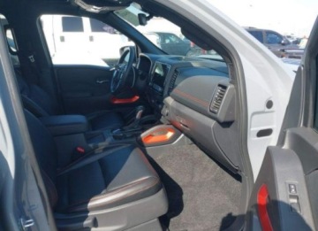 Nissan 2023 Nissan Frontier 2023, 3.8L, PRO-X, od ubezpieczalni 3.8 Benzyna 310KM, zdjęcie 9