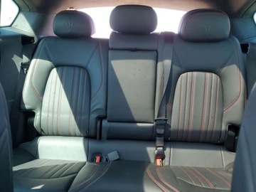 Maserati Levante 2022 Maserati Levante Base 2022 3.0l 3.0 Benzyna 345KM, zdjęcie 10