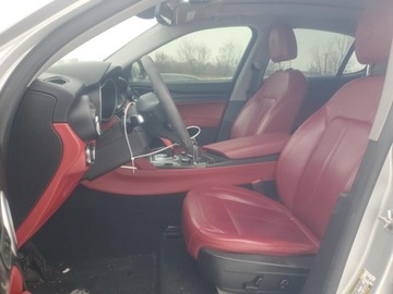 Alfa Romeo Stelvio SUV 2.0 Turbo 280KM 2018 Alfa Romeo Stelvio 2018 ALFA ROMEO STELVIO 2.0 Benzyna 280KM, zdjęcie 12