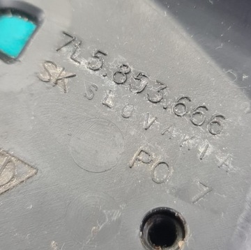 DRŽÁK OSTŘIKOVAČE SVĚTLA PRAVÝ PORSCHE CAYENNE I