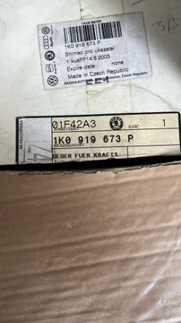 SENZOR ÚROVNI PALIVA 1K0919673P VW GOLF 05-