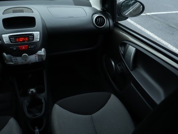 Toyota Aygo I Hatchback 5d Facelifting 1.0 VVT-i 68KM 2013 Toyota Aygo 1.0 VVT-i, Klima, zdjęcie 7