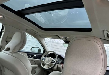 Volvo S60 III Sedan 2.0 T6 310KM 2019 Volvo S60 Volvo S60 T6 AWD Inscription 2.0 Benzyna 310KM, zdjęcie 11