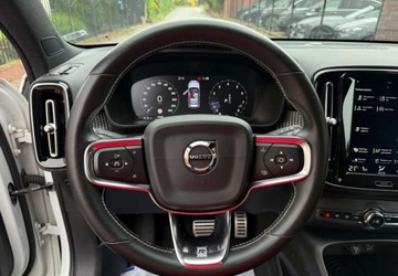 Volvo XC40 Crossover 2.0 T5 247KM 2018 Volvo XC 40 Salon PL FV23 RDesign Panorama Martwe Pole CarPlay AndroidAuto, zdjęcie 24