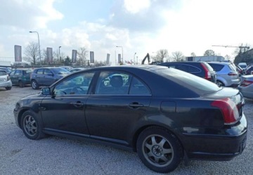 Toyota Avensis II Sedan 2.0 D-4D 126KM 2008 Toyota Avensis Toyota Avensis 2.0 Diesel 126KM, zdjęcie 2