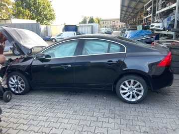 SKLO (OKNO) KAROSERIE ZADNÍ VOLVO S60 II 10-18