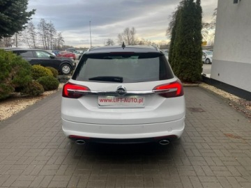 Opel Insignia I Sports Tourer Facelifting 2.0 CDTI BiTurbo ECOTEC 195KM 2015 Opel Insignia 2.0 CDTi 190KM Klimatr Automat OPC, zdjęcie 5