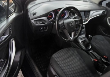 Opel Astra K Hatchback 5d 1.4 Turbo 125KM 2017 Opel Astra Polski salon _ 1.4 benzyna 125 KM _ 1.4 Benzyna 125KM, zdjęcie 17