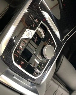 BMW X7 SUV M Facelifting 4.4 M60i 530KM 2025 BMW X7 M60i - Samochod dostepny od reki 4.4 Benzyna 530KM, zdjęcie 11